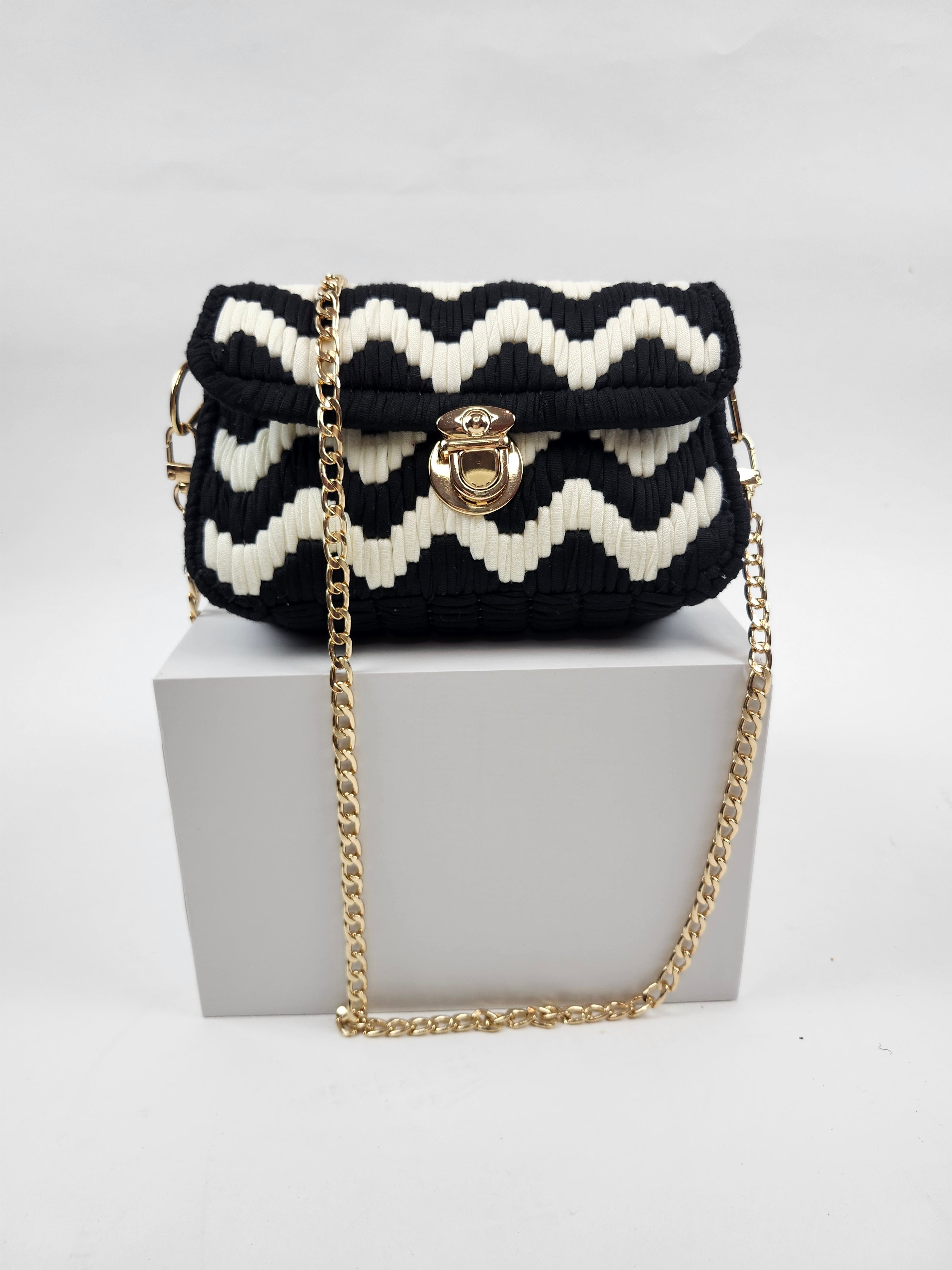 LUXURY HANDBAG BLACK AND WHITE