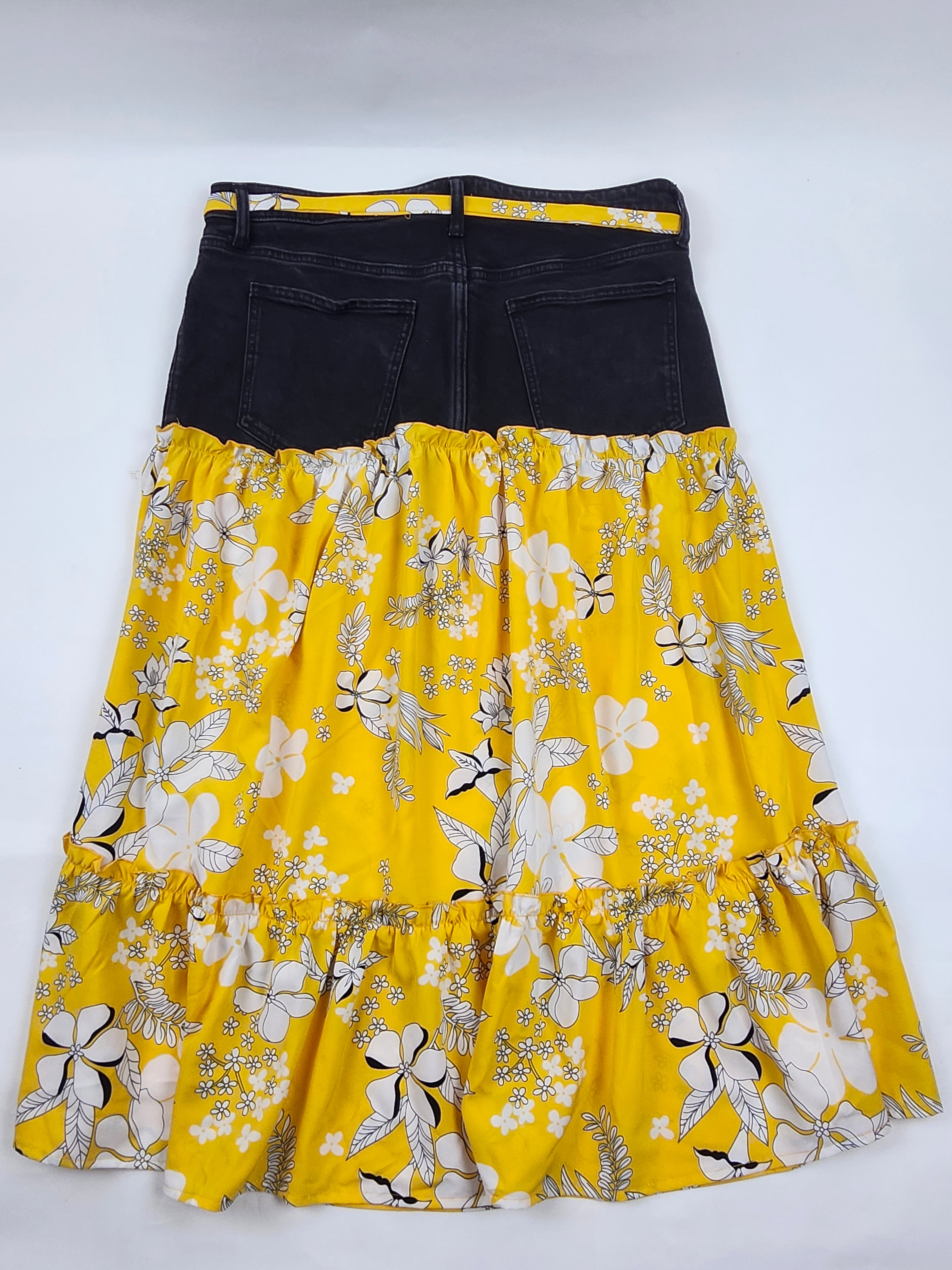 UPCYCLED SKIRT (BLACK /FLORAL)