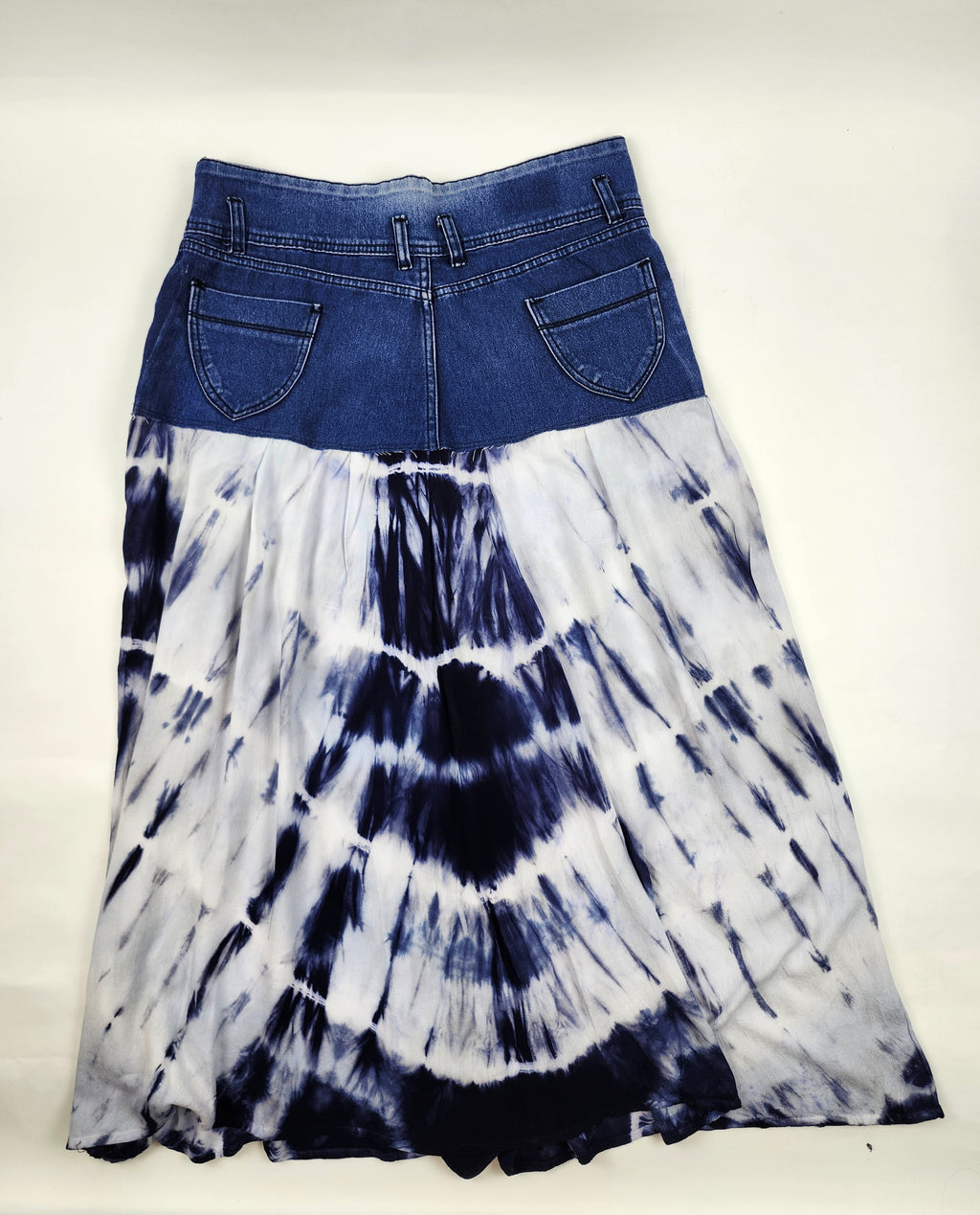 UPCYCLED SKIRT (Blue Washouts)